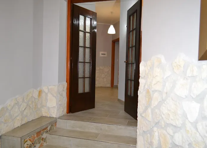 Valley Bed and breakfast 3*